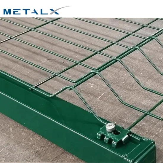 Prix ​​d'usine Metalx bon marché vert/noir enduit de PVC jardin extérieur courbé 3D fil de sécurité de périmètre de flexion soudé/clôture en maille V/clôture pour acier inoxydable